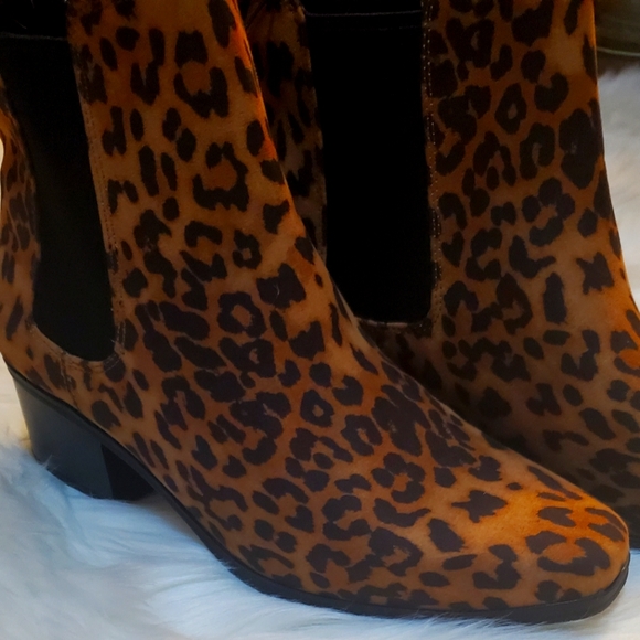 COPY - Leopard boots NWOT - Picture 3 of 3